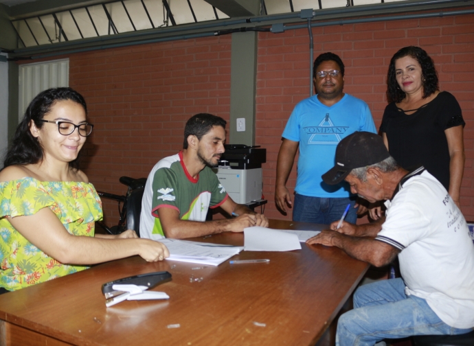 Em parceria com prefeitura, Emater entrega do montante de R$ 185.500,00 ao assentamento Esperança Santa Rosa